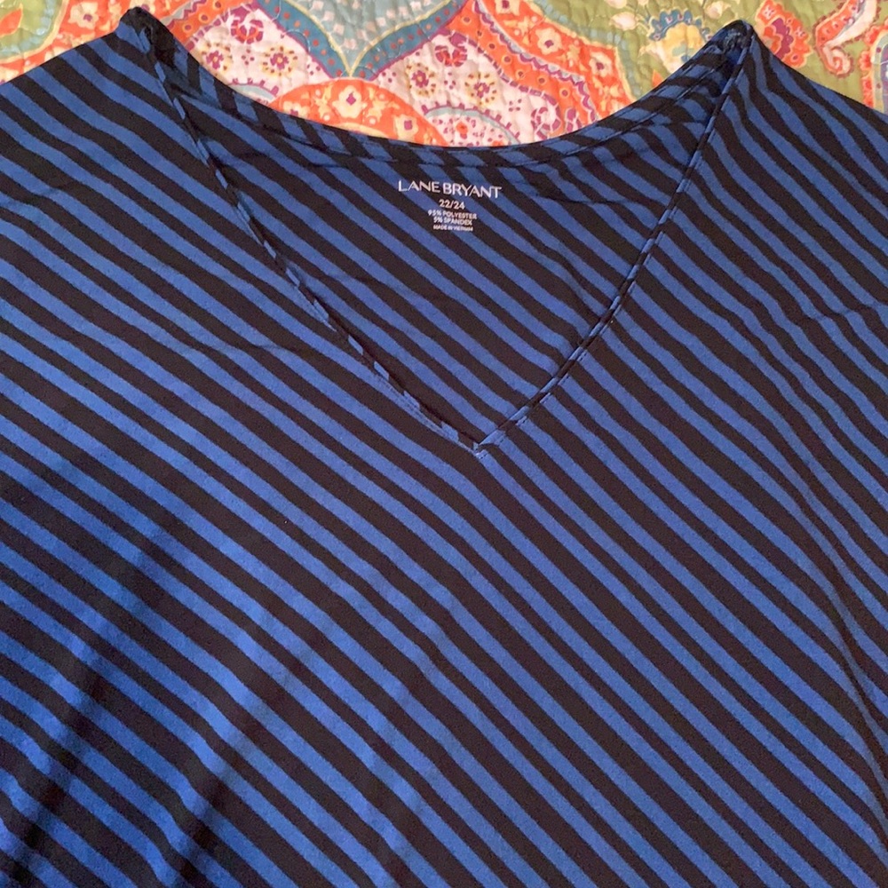 22/24 Lane Bryant top